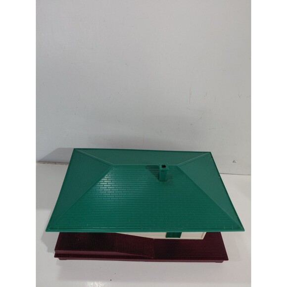 Lionel O Gauge Model Railroad Scenery Lighted Lionelville Station/Depot Building - Picture 5 of 9